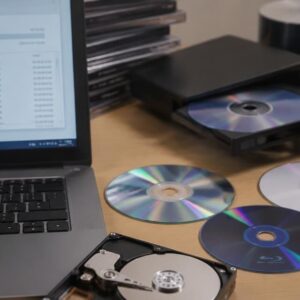 Odzysk danych z płyt CD, DVD, Blu-ray – profesjonalna naprawa i odczyt nośników optycznych - RetroFilm.pl